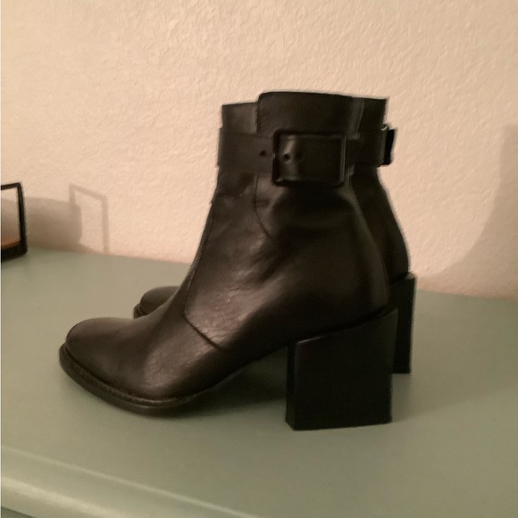 Helmut Lang Black Leather Ankle Size 37 1/2 Boots Made In Italy! - Picture 4 of 11